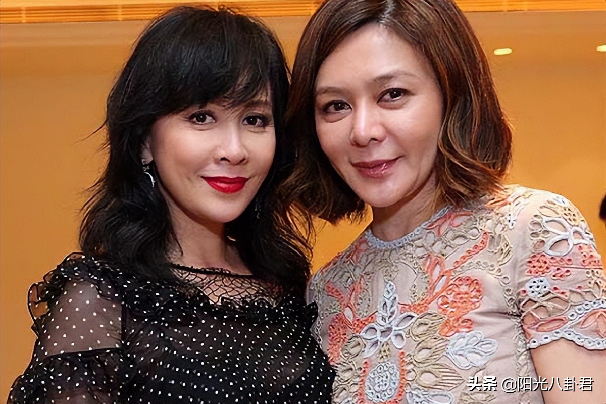 80年代嘴歪的女明星,上镜嘴歪脸歪的女明星