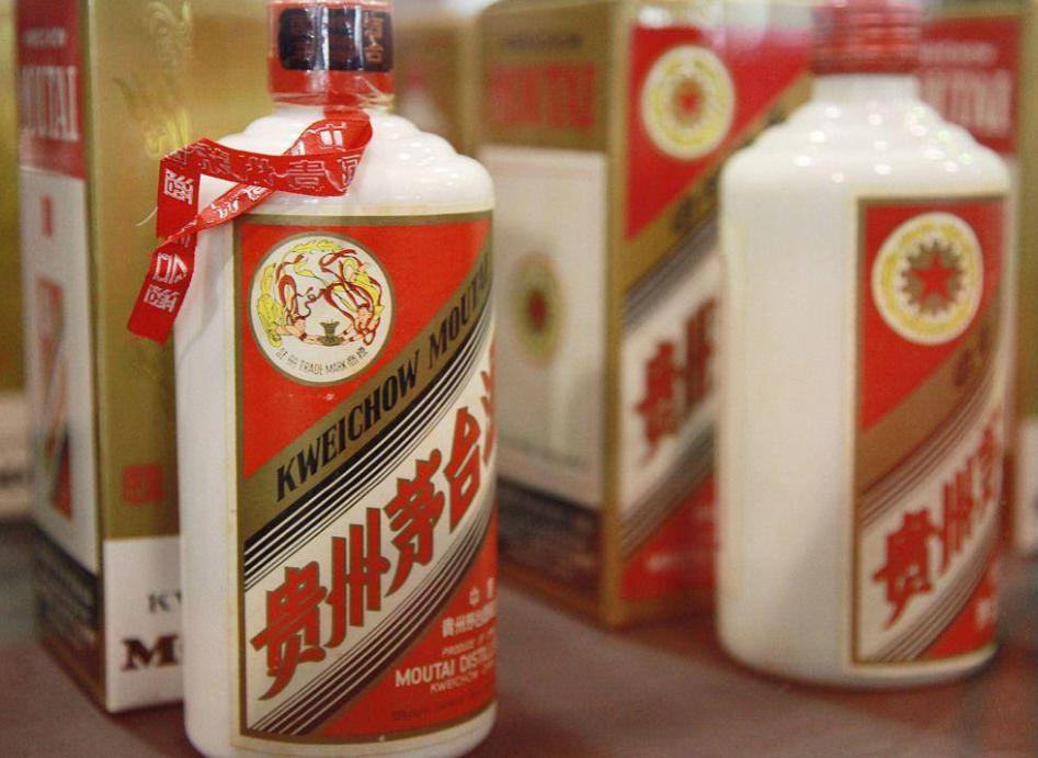 同样是酒茅台为什么这么贵,烟酒店和超市的酒有区别吗