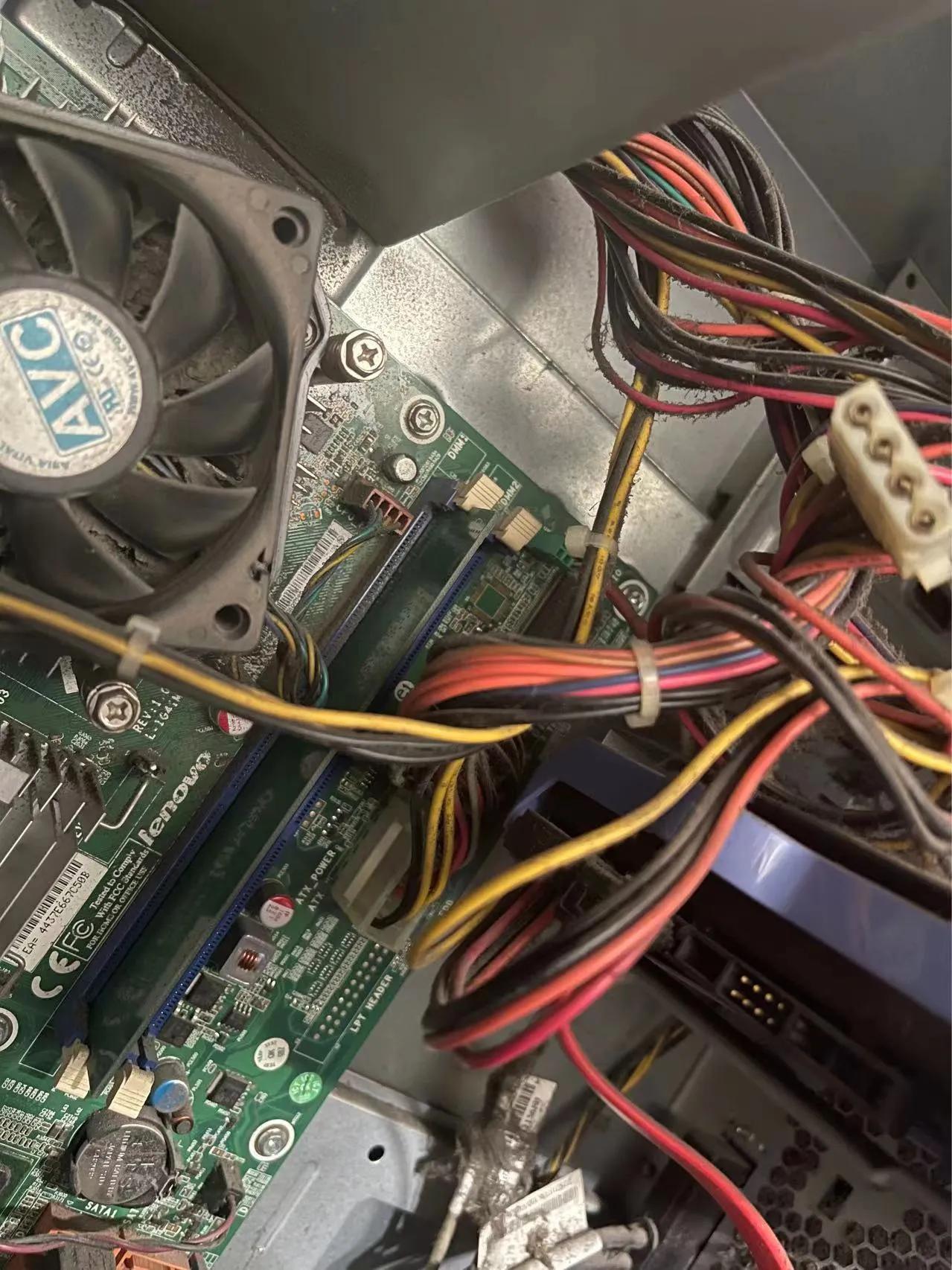 台式电脑开机主机没反应怎么回事,电脑主机开机一闪一闪启动不起来