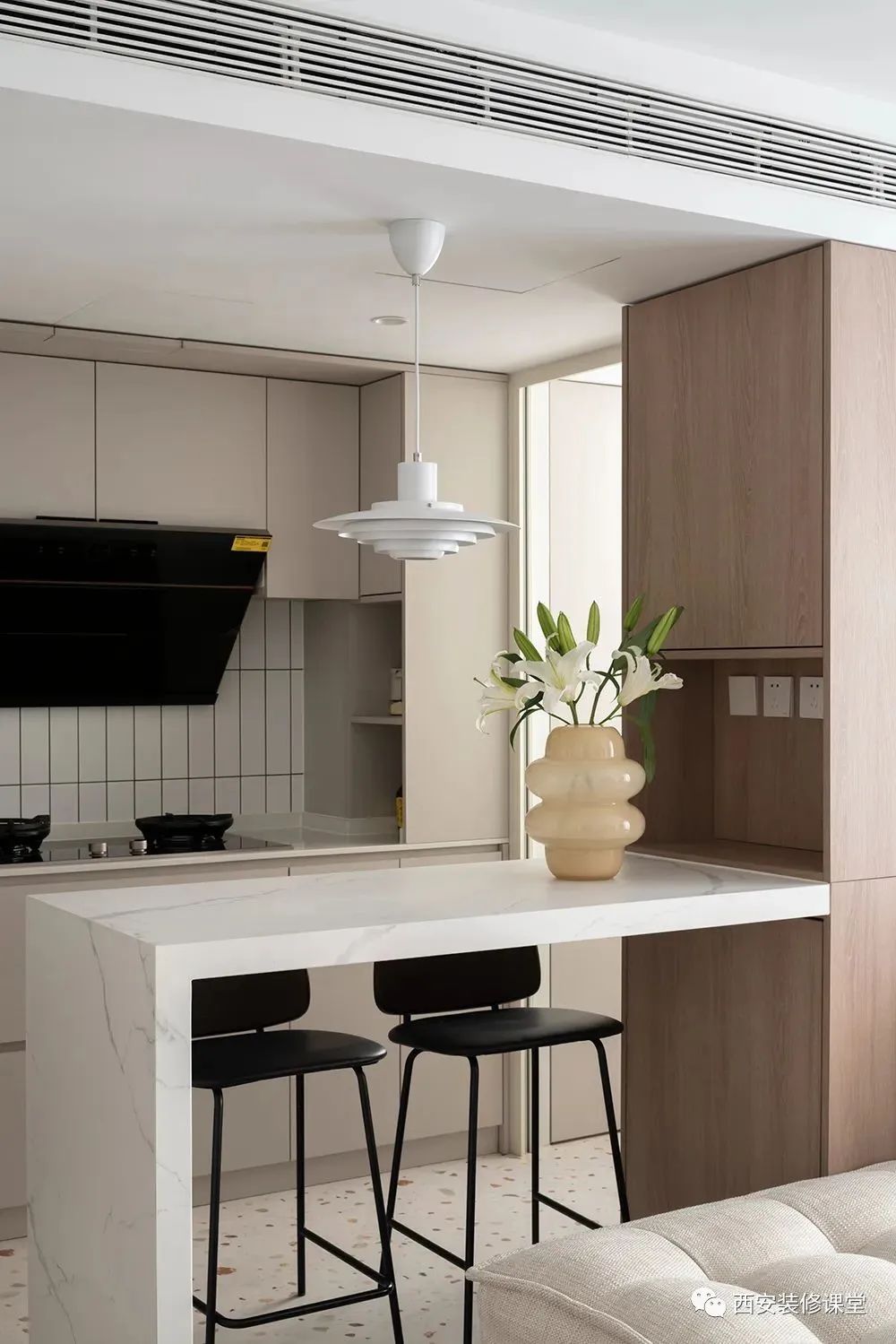 75㎡老破小的逆袭，超级收纳家