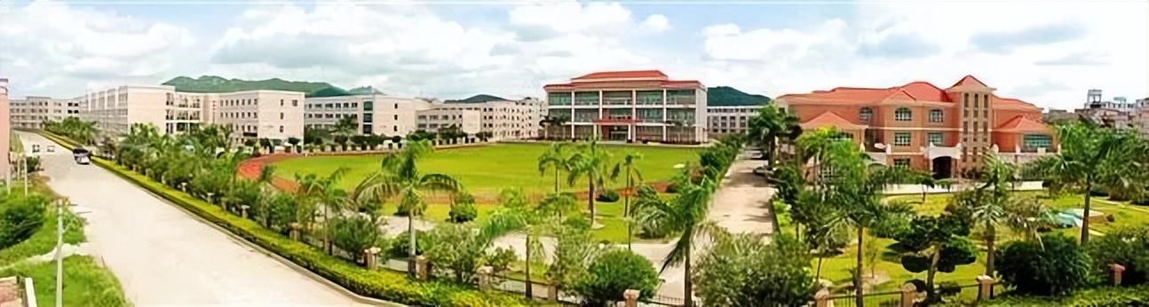 金堡中学郑开德,郑开德创建金堡中学