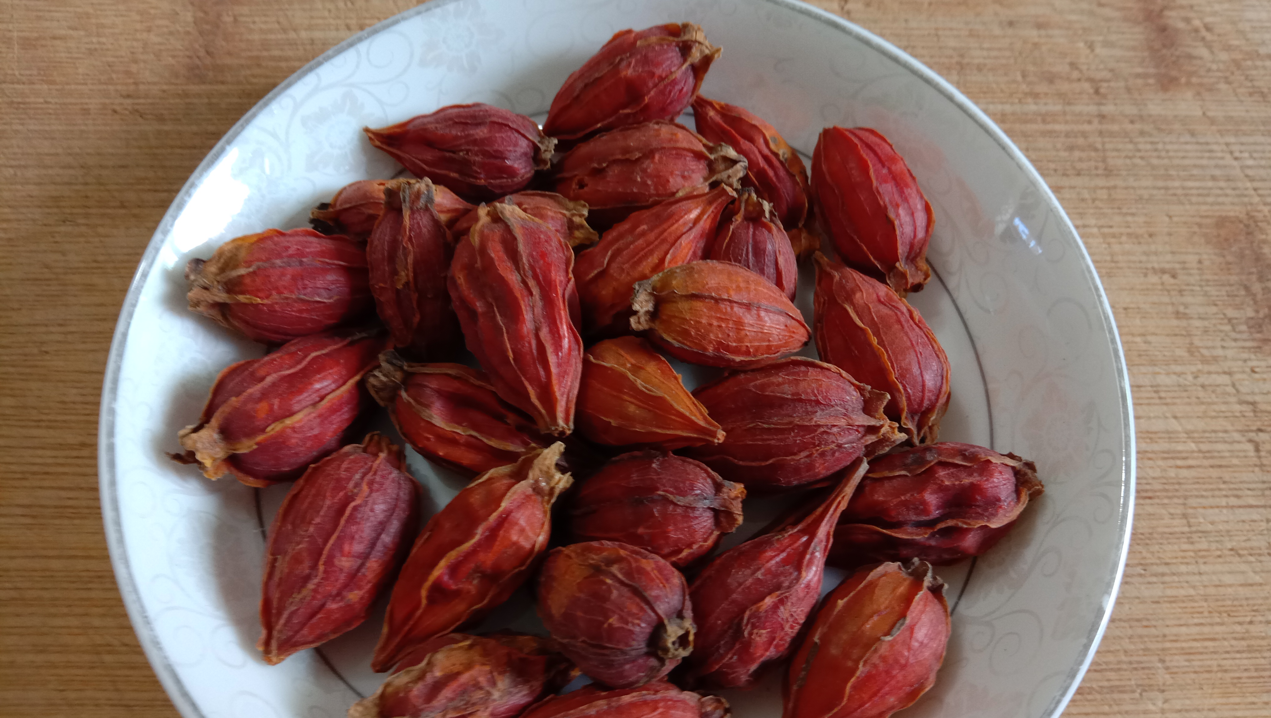 女人容易上火煮什么水喝,体内有火生姜栀子泡水