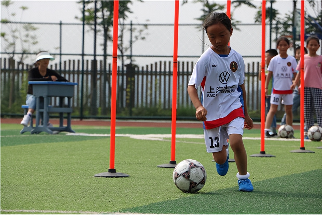 乘“双减”之风破“五育”之浪泸州市江阳区黄舣小学以体育人谱华章