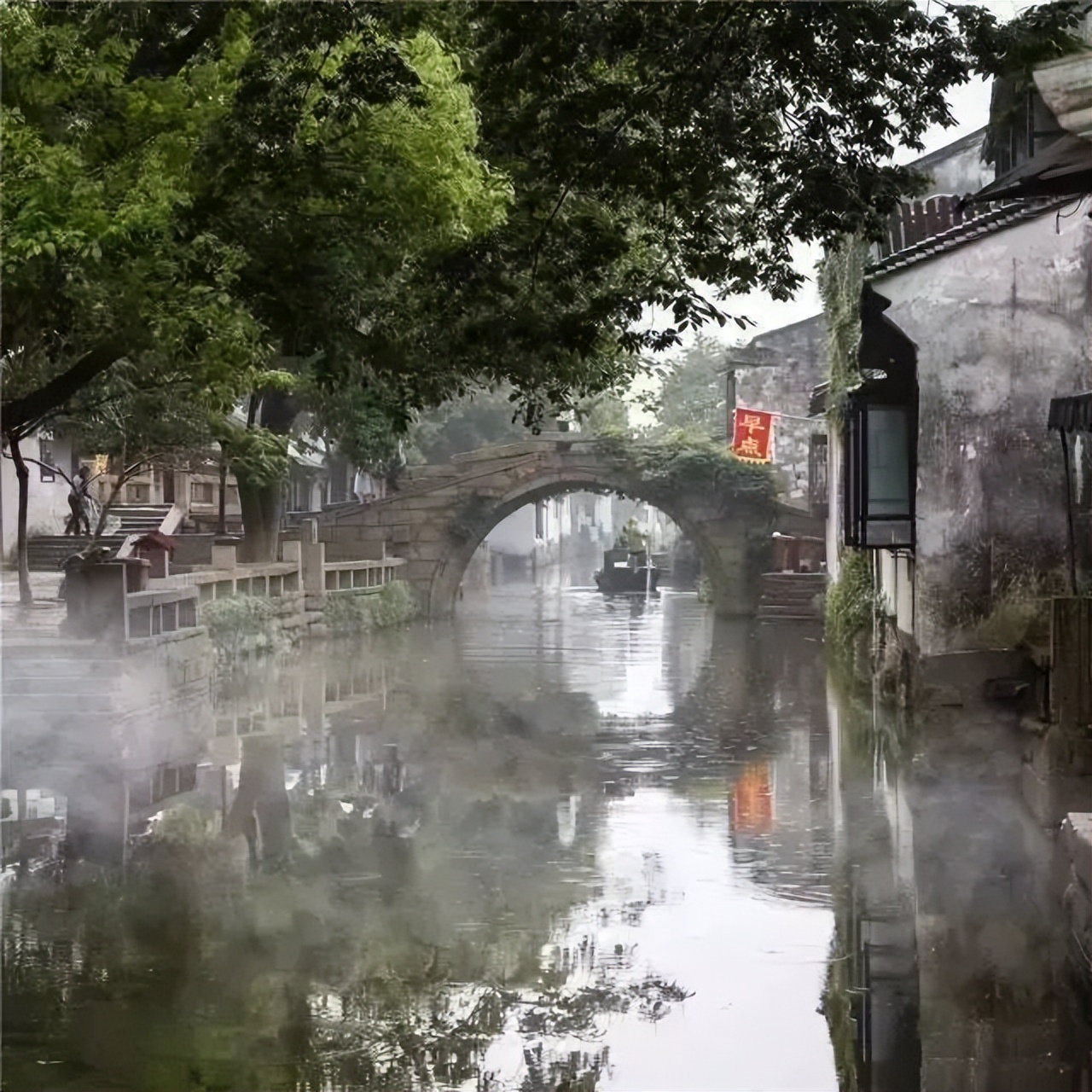 世界上最著名的十大古镇,云南著名古镇景点排名