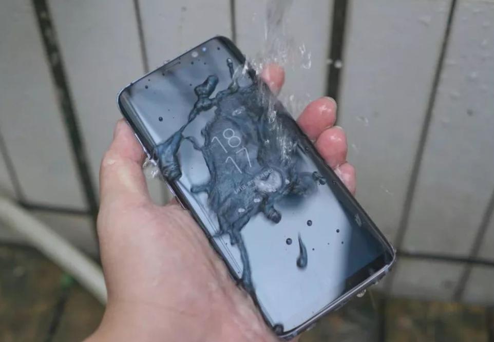 为何手机ip68还会进水,ip68也会扬声器进水吗