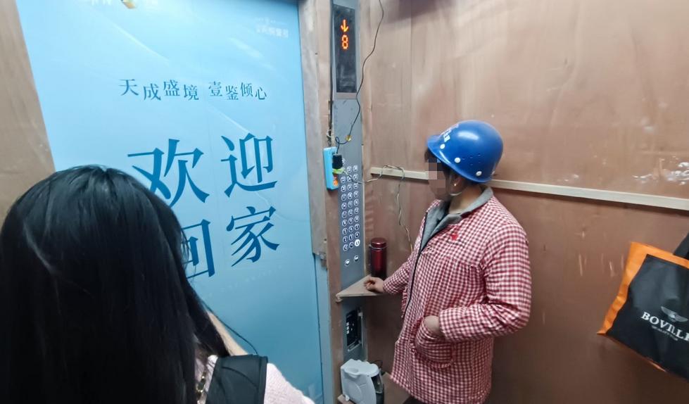 北滨路烂尾楼,北滨路上的烂尾楼