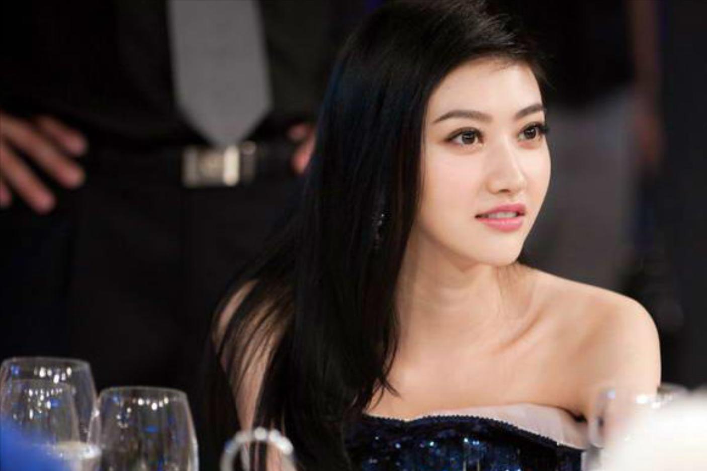 明星隐私权合法吗,明星隐私权缺乏专门性法律保护