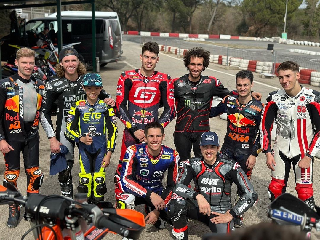 跑了一年的摩托车,moto3赛事的车是春风自己的吗