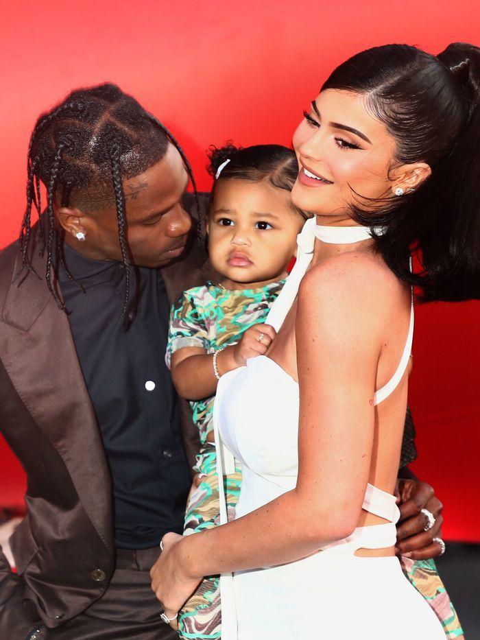 卡戴珊家族每个女儿的恋爱史,卡戴珊家族回忆大姐的婚姻