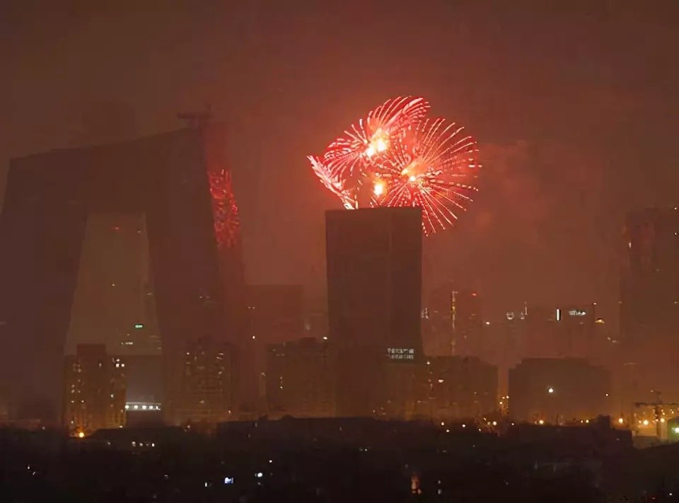 央视大楼特大火灾纪实,央视火灾大楼现状