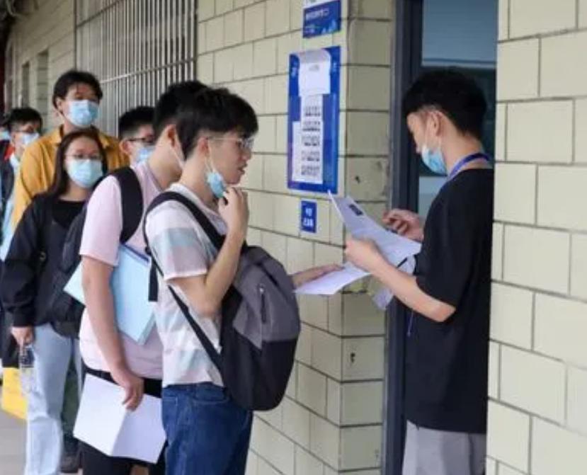 3+2本科与成人本科有什么区别,3+4本科和全日制本科的区别