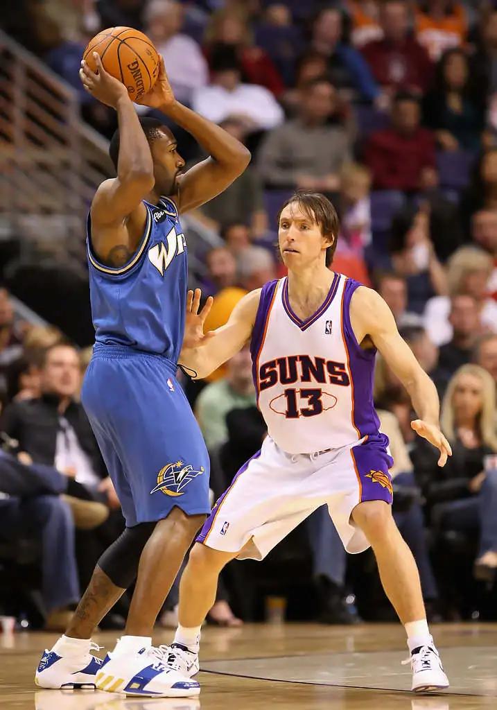 阿里纳斯篮球鞋回归,阿里纳斯篮球鞋纯黑