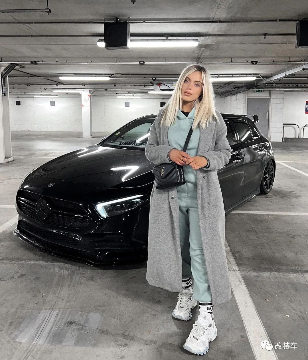 奔驰车模amga35,奔驰c级小姐姐改装