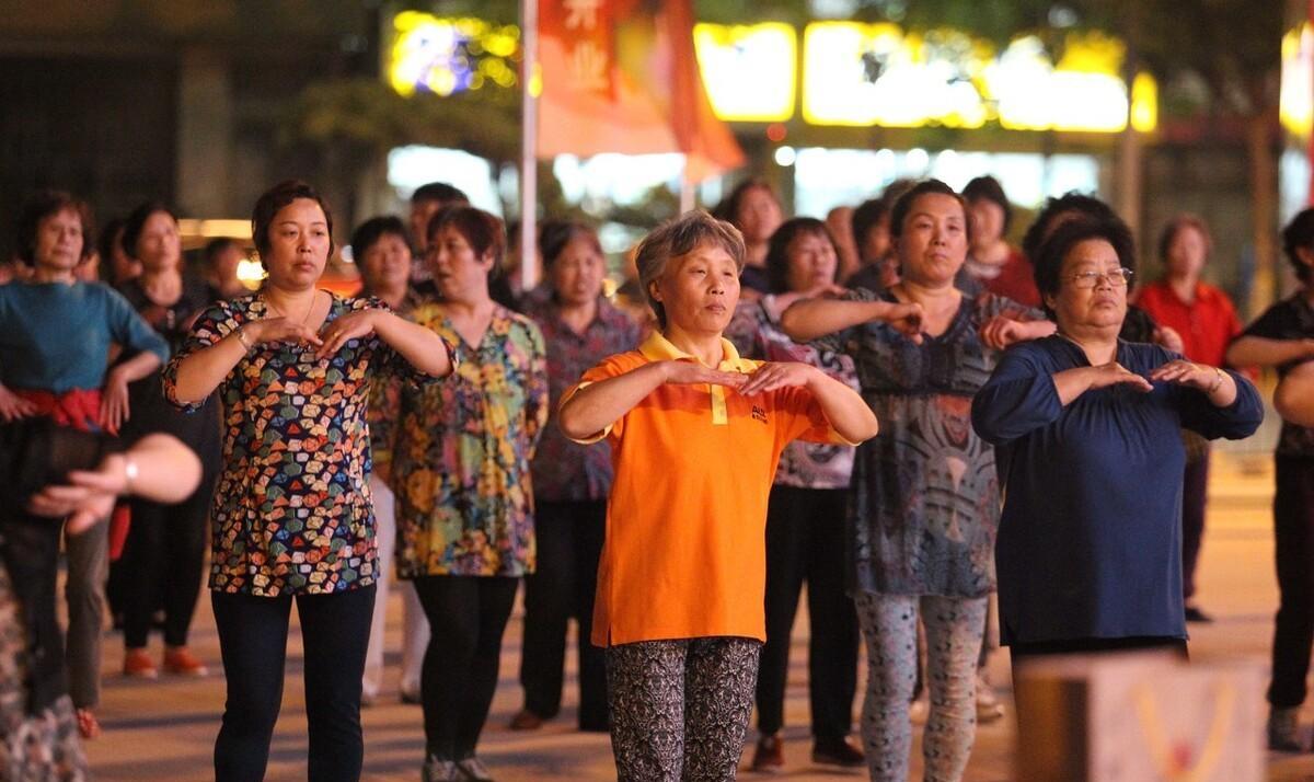 儿女的成功才是父母百分百的成功 (儿女的成功就是父母最大的幸福)