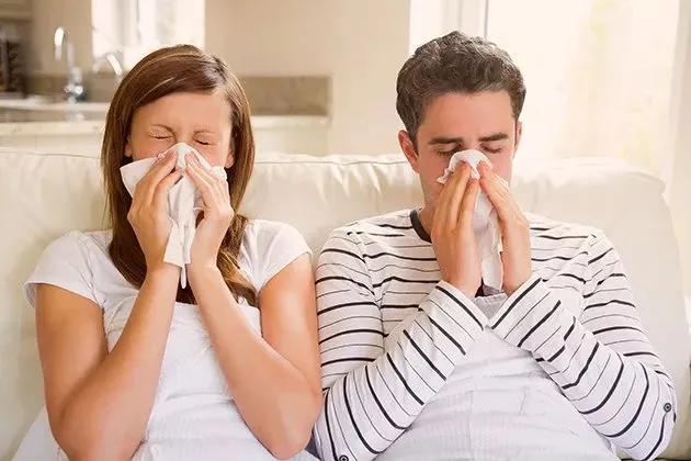 妆容斑驳显脏,妆容容易斑驳是怎么回事