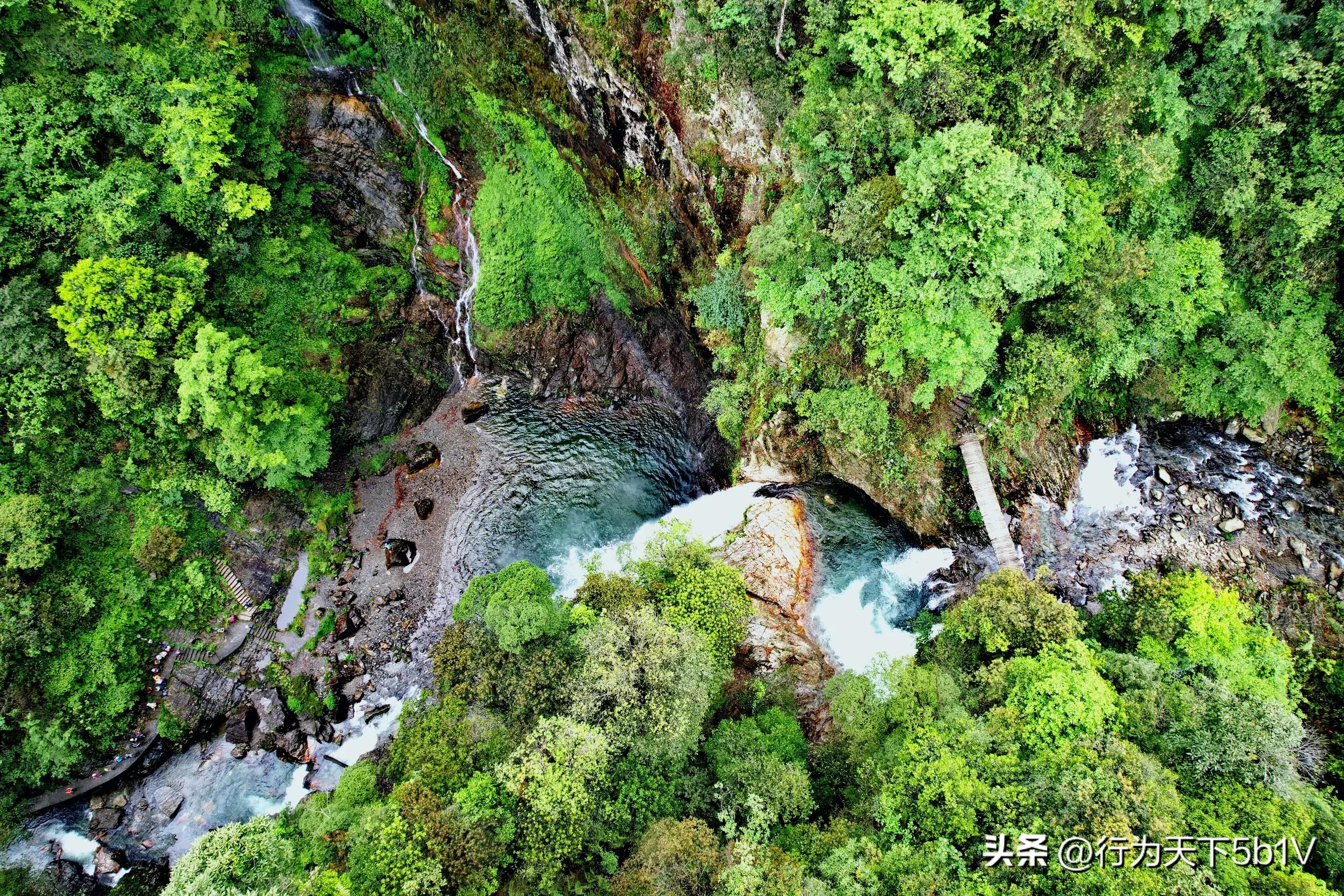 【探秘宛田红滩瀑布溯溪梦江吉翁瀑布】穿越花坪神秘风景线