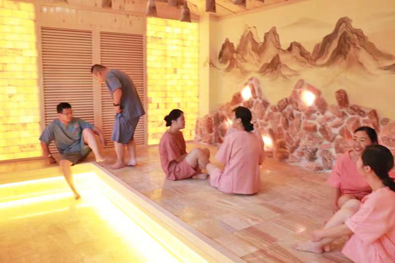 泾川橙香瑶池温泉开业活动,泾川橙香瑶池温泉康养小镇