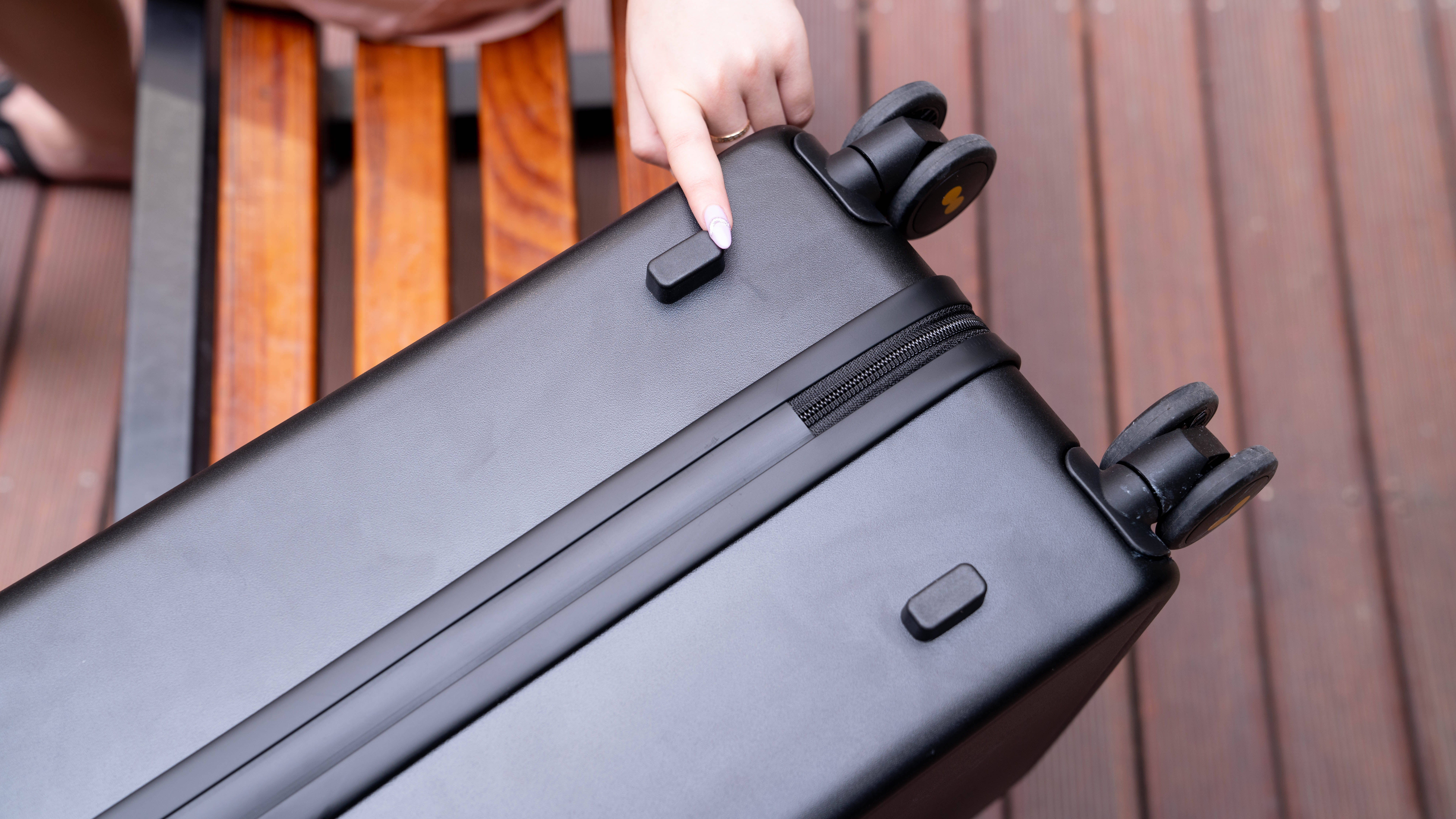 高品质行李箱地平线8号,地平线8号城市脉搏行李箱价格