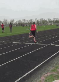 姑娘这么可爱竟然当保安，大叔都忍不住多看两眼，太屈才了: