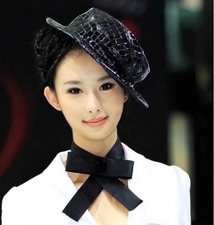 张馨予被拍丑照,翟凌兽兽张馨予快乐大本营