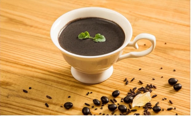 小产后月子餐15天食谱,产后新妈妈必看科学坐月子