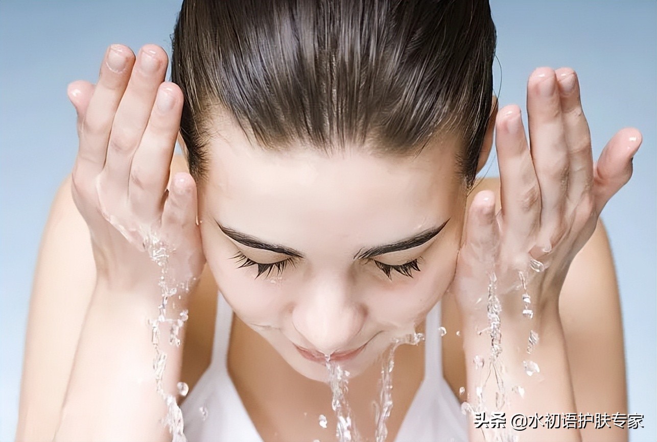 夏天容易长痘出油怎么办,夏日炎炎脸上开始爆痘怎么办