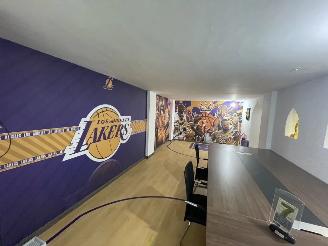 来这里就能“穿越”到足球比赛绿茵场？台州这家“网红”竞彩店可别错过！