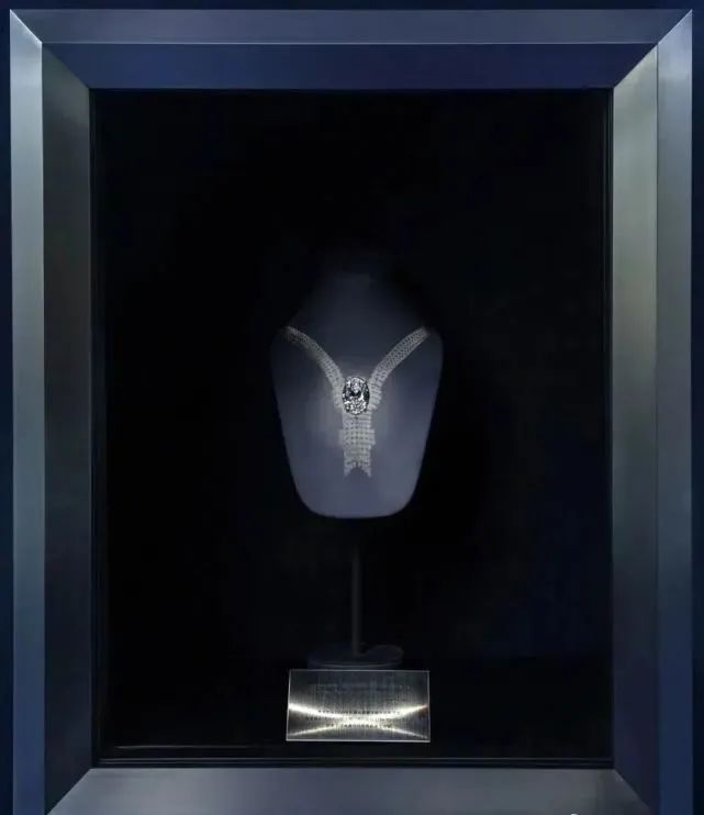 5折了还叫奢侈品,这不是打脸吗?LVMH“丑拒”代购