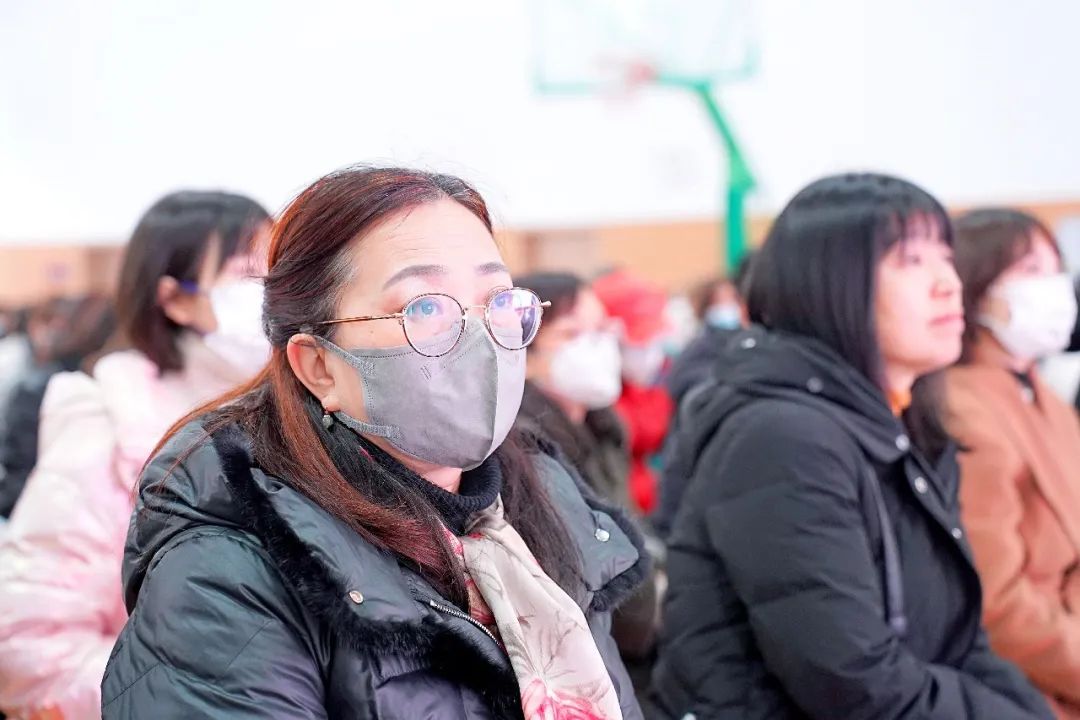 家长参观学校对学校的赞赏,蓝港外国语学校活动