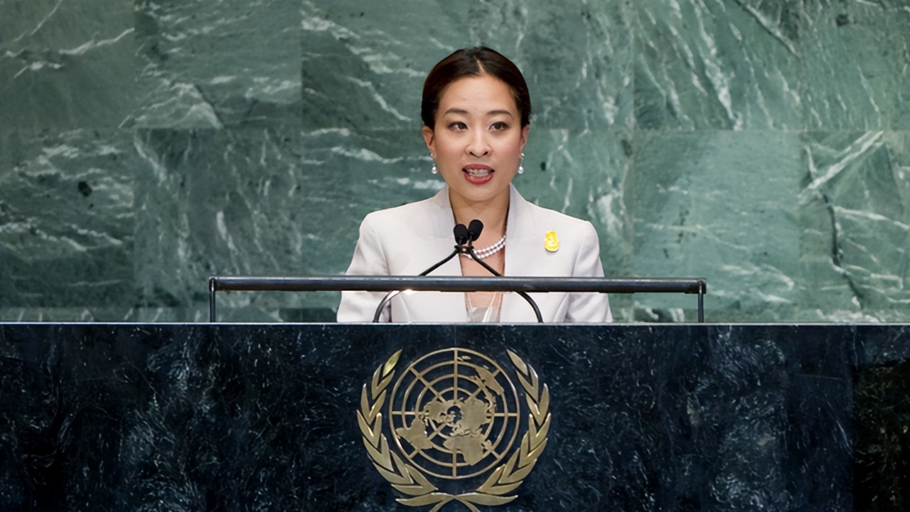 这么抓马?她消失的第8个月,家族变天了?