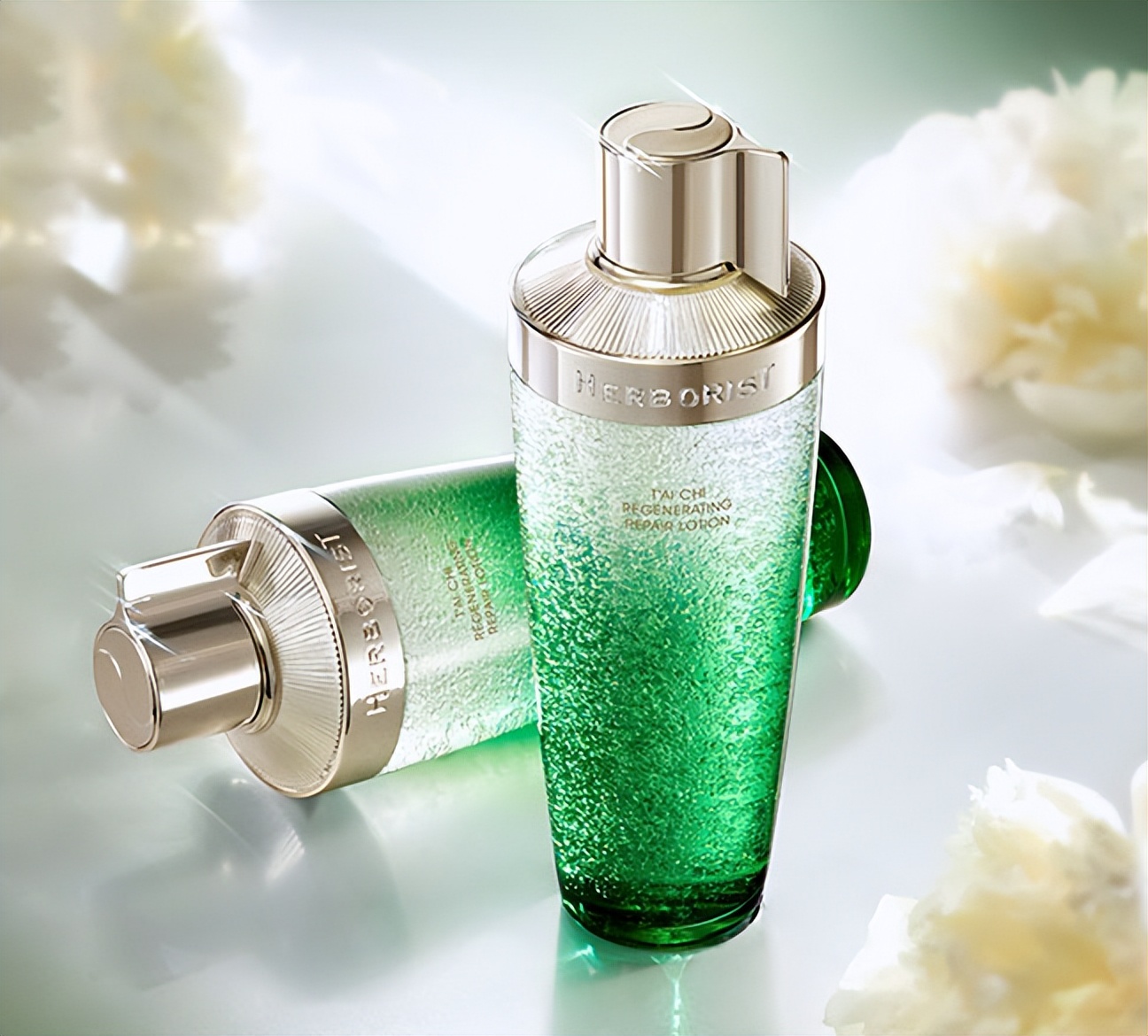 从老中青三代品牌的不同特色植物成分故事，洞察市场语境的升级