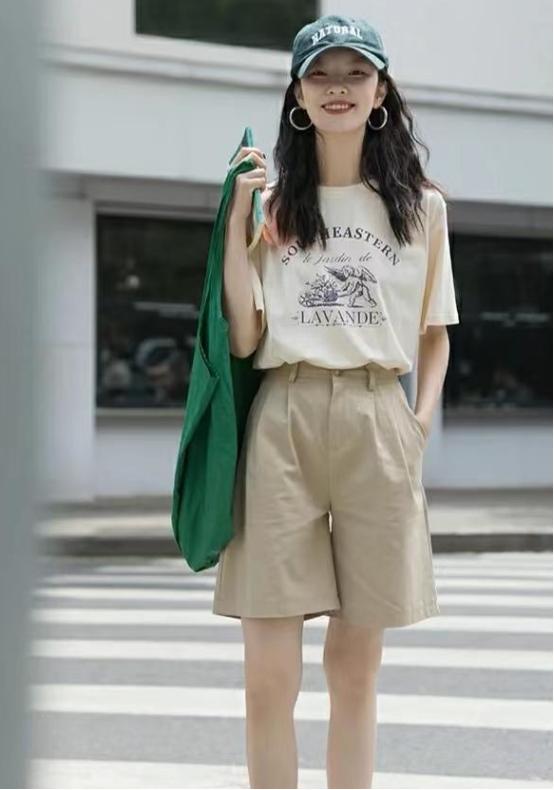 今年最火的神裤显瘦显腿长,好穿还显瘦的神裤气质减龄