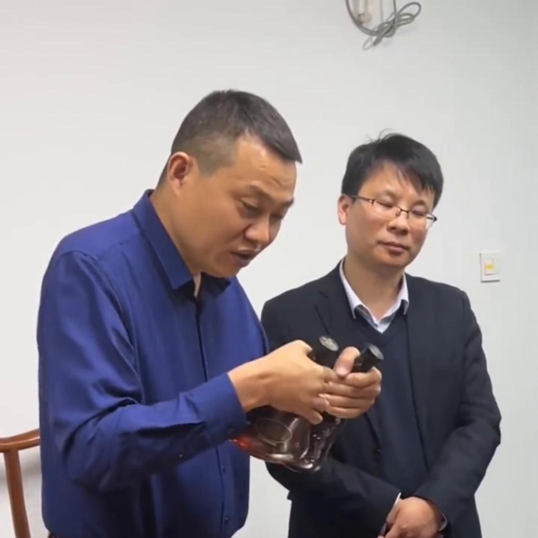 怎样在香港买酒,香港买酒容易吗