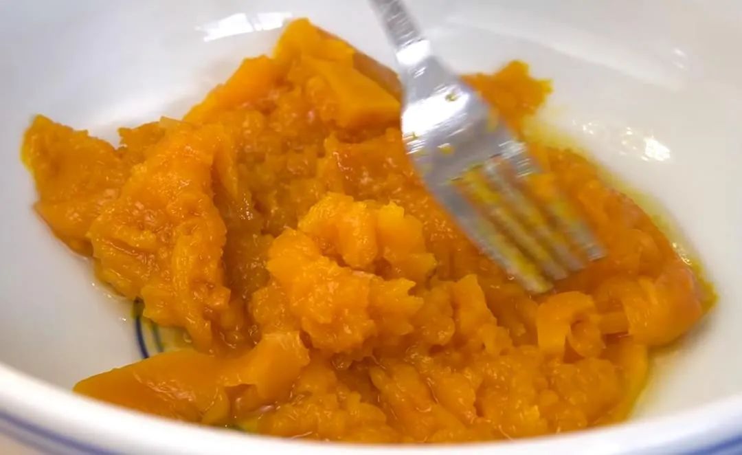 补品一堆不如鲜奶一杯,补药一堆不如每月一瓶花生