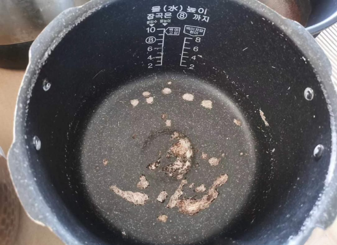 电饭煲内胆掉漆修补 (电饭煲内胆掉漆还能用吗)