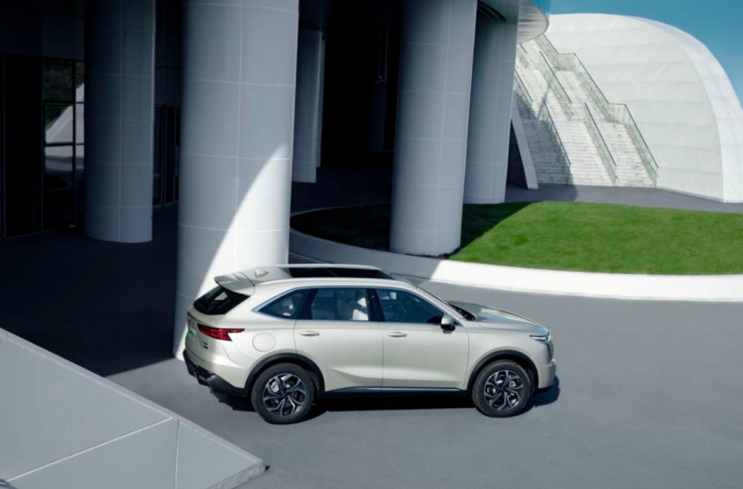 全新Hi4实现科技平权,哈弗再次做出了这个时代最好的SUV