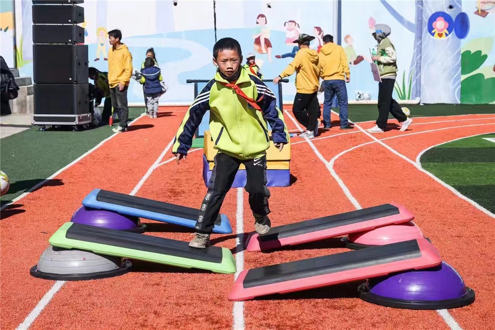 捷豹路虎小学,捷豹路虎助力昭通希望小学