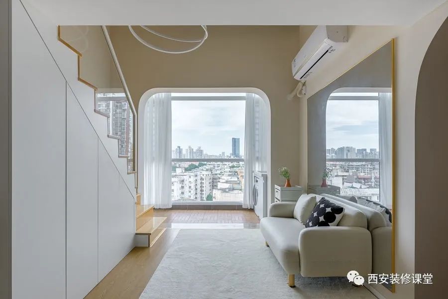 80㎡老旧小复式，变身奶油三口之家