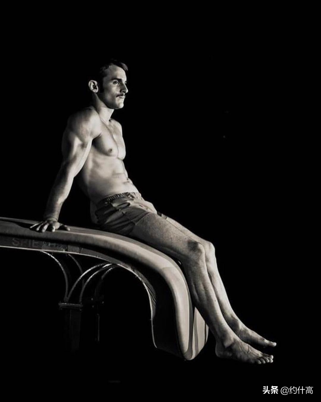 性感体操“马里奥”-智利体操运动员TomásGonzález