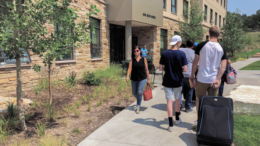 美众议院通过相关决议，*麻大**或将合法，为何在*品毒**问题上也要躺平