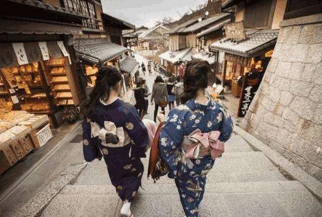 19世纪中期日本社会面临的问题,日本是半殖民地半封建社会吗