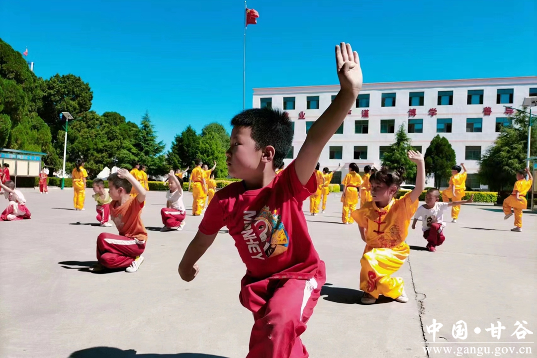 甘谷县永安伏羲学校校长,李镇西校长谈双减