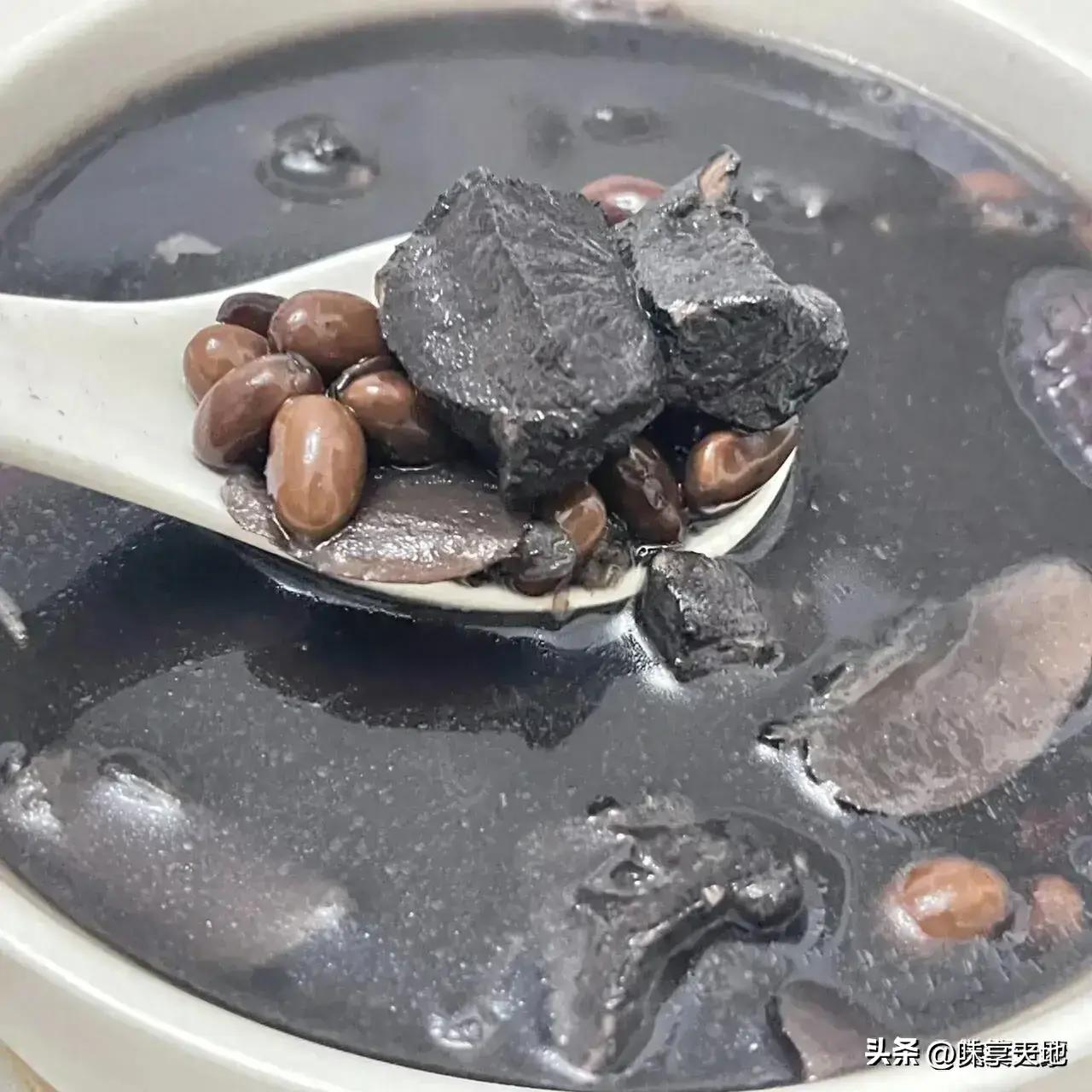 女人少吃瓜子花生,建议女人少吃保健品多吃三菜两果