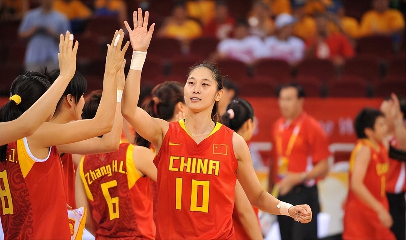 中国女篮王思雨照片好看一点的,徐杰和张茹王思雨身高啥关系