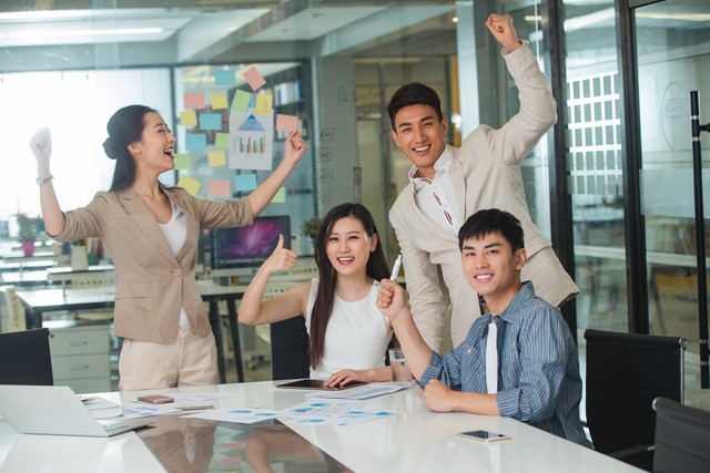 工作中遇到不听安排的下属怎么办,下属不服从工作调动如何处理