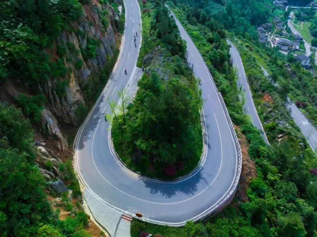 千万人在线观看峡谷“车神”争霸！