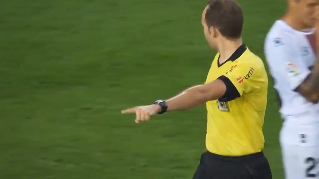 苏亚雷斯评价梅西视频,梅西和苏亚雷斯语言相通么