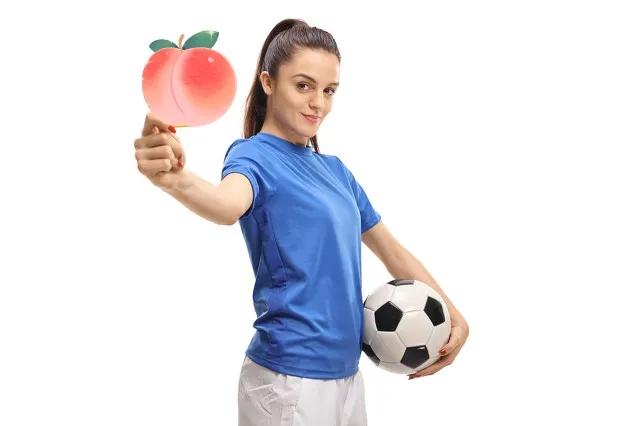 卡塔尔世界杯唯一的女裁判,卡塔尔世界杯6位女裁判员