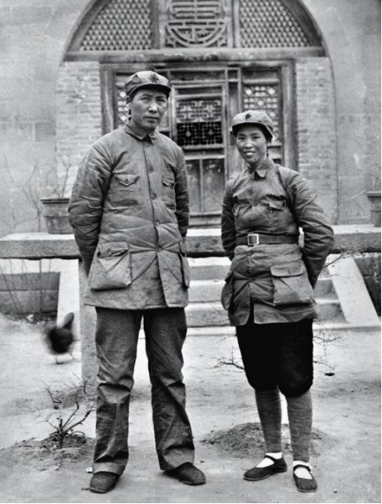 66年听侄女贺小平说，要坐火车去北京，*子珍贺**：小平，我也要去