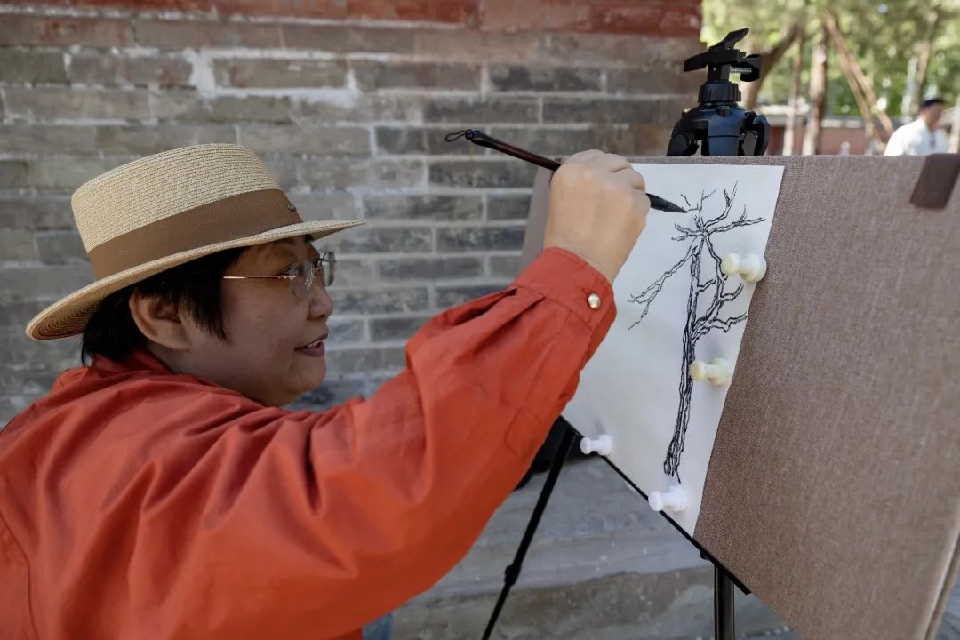 西城典靓|古刹悠悠春意深